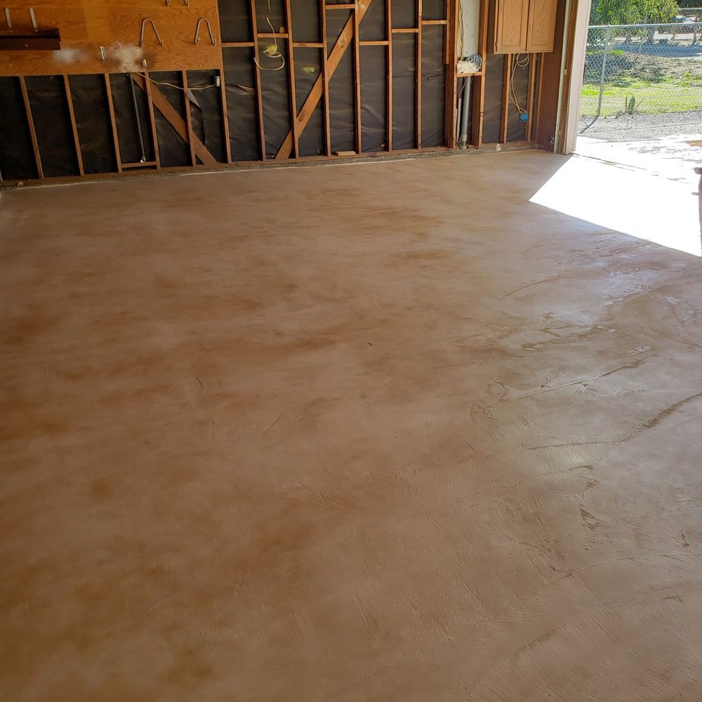 Deckrete Concrete Resurfacing - Garage. - Masonry/Concrete Near Me - Nuevo, California