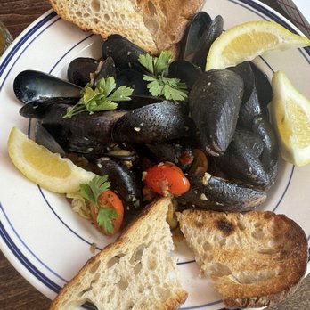 Red Hook Lobster Pound - Mussels - Seafood Near Me - Brooklyn, New York Red Hook Lobster Pound - Mussels - Seafood Near Me - Brooklyn, New York