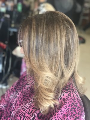 Express Yourself Salon by null