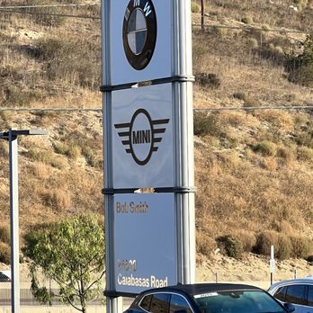 Bob Smith MINI - Calabasas dealership is head and shoulders above others - Car Dealers Near Me - Calabasas, California Bob Smith MINI - Calabasas dealership is head and shoulders above others - Car Dealers Near Me - Calabasas, California