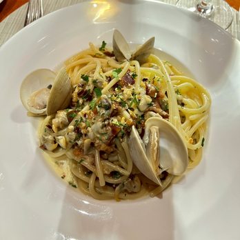 Rowes Wharf Sea Grille - Cockles and Bucatini - Seafood Near Me - Boston, Massachusetts