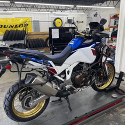 8 Ball Motorcycle Tires - St. Petersburg - Adv tires in stock and installed while you wait!