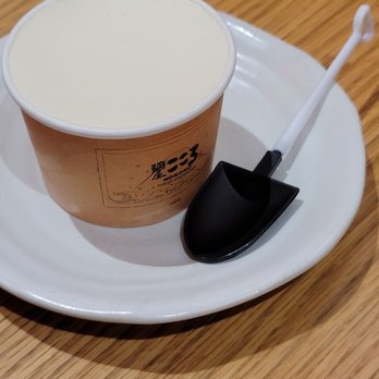 Kokoro Tokyo Mazesoba - Fuji Cheese Cup Cake - Time to dig in (with the mini shovel)! - Ramen Near Me - Coquitlam, British Columbia Kokoro Tokyo Mazesoba - Fuji Cheese Cup Cake - Time to dig in (with the mini shovel)! - Ramen Near Me - Coquitlam, British Columbia