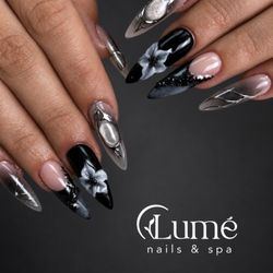 Lume Nails & Spa