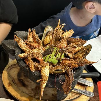 El Ronco Restaurant - Molcajete (hot) - Seafood Near Me - Sacramento, California El Ronco Restaurant - Molcajete (hot) - Seafood Near Me - Sacramento, California