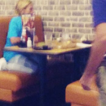 Buffalo Wild Wings - Drugs going on across the bar... With empty glasses no food sitting there for 2 hours...in and out of the patio. 8/30/19 - Chicken Wings Near Me - Meridian, Mississippi