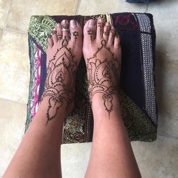 Henna Hopes - Feet to compliment my belly henna- NOW we're ready for labor! - Henna Artists Near Me Henna Hopes - Feet to compliment my belly henna- NOW we're ready for labor! - Henna Artists Near Me