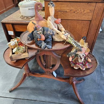 The Desert Cottage - Antiques Near Me - Palmdale , California