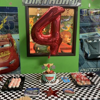 Pin Up Cakes - Small dessert table - Patisserie/Cake Shop Near Me - Whittier, California