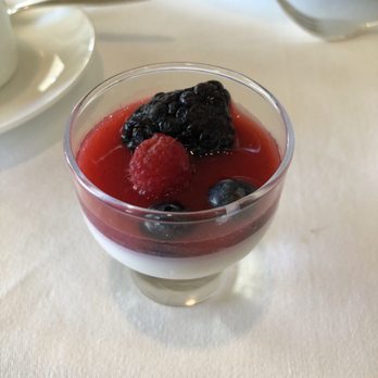 Orchids - Breakfast & Brunch Near Me - Honolulu, Hawaii Orchids - Breakfast & Brunch Near Me - Honolulu, Hawaii