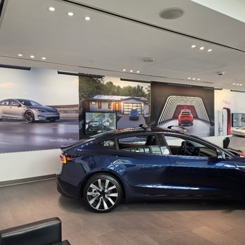 Tesla - show room area - Car Dealers Near Me - Miami, Florida Tesla - show room area - Car Dealers Near Me - Miami, Florida
