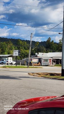 Memphis Street BBQ by null