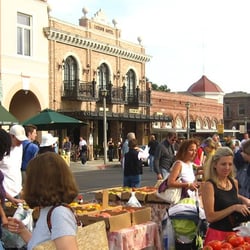 Cottage Sonoma - Farmers Market on Sonoma's Historic Town Square - one block from Cottage Sonoma