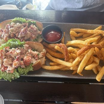 The Cottages on the Key - Lobster rolls - Vacation Rentals Near Me - Siesta Key, Florida