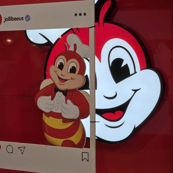 Jollibee - Photo frame for photo shoots - Chicken Shop Near Me - Honolulu, Hawaii
