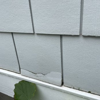 Sider Bros Builders - JHB should have a 3/8 gap above drip edge. Improper installation around the circumference of the house. - General Contractors Near Me - Fort Erie, Ontario Sider Bros Builders - JHB should have a 3/8 gap above drip edge. Improper installation around the circumference of the house. - General Contractors Near Me - Fort Erie, Ontario