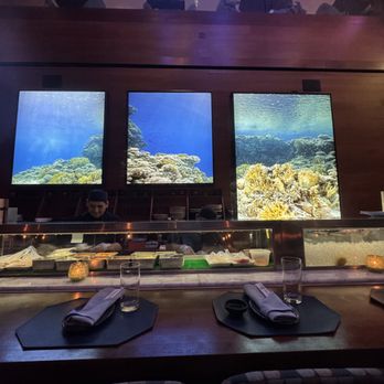 Blue Fin - Sushi Bars Near Me - New York, New York