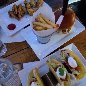 Queen St Warehouse - Wings, burger, tacos - Bars Near Me - Toronto, Ontario Queen St Warehouse - Wings, burger, tacos - Bars Near Me - Toronto, Ontario