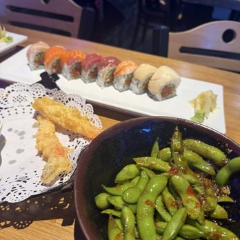 Sully's Erumi Sushi - Edamami, shrimp and rainbow roll - Sushi Bars Near Me - Glendale, Arizona
