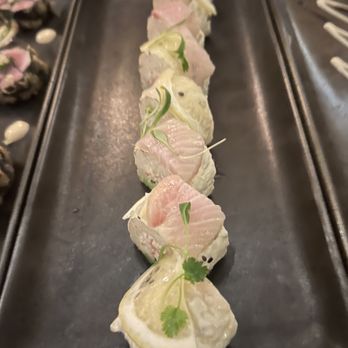 Nineteen Hyaku - Lemon Kani (Snow Crab , Hiramasa, Tobiko, Lemon , Avocado , Chive) - Sushi Bars Near Me - San Antonio, Texas Nineteen Hyaku - Lemon Kani (Snow Crab , Hiramasa, Tobiko, Lemon , Avocado , Chive) - Sushi Bars Near Me - San Antonio, Texas