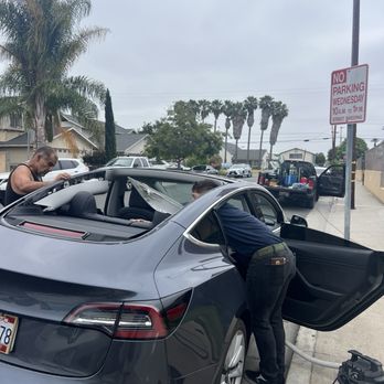 Auto Glass Mobile - Auto Glass Services Near Me - Gardena, California