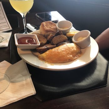 Lakeside Inn - Brunch. - Hotels Near Me - Mount Dora, Florida Lakeside Inn - Brunch. - Hotels Near Me - Mount Dora, Florida