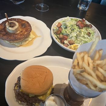 Armitage Alehouse - Pubs Near Me - Chicago, Illinois Armitage Alehouse - Pubs Near Me - Chicago, Illinois