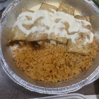 El Agave Mexican Seafood Grill - Pollo fundido - Mexican Near Me - Seneca, South Carolina