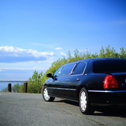 Aurora Limousine