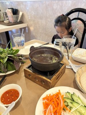 Anh Hong Saigon by null