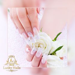 Lucky Nails - Floral nails