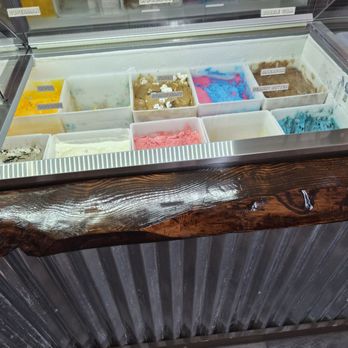 La Monarca Creamery & Snack Bar - Ice cream flavors - Ice Cream & Frozen Yogurt Near Me - Pelham, Alabama La Monarca Creamery & Snack Bar - Ice cream flavors - Ice Cream & Frozen Yogurt Near Me - Pelham, Alabama