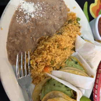 El Toro Coatzingo - Taco platter - Mexican Near Me - Camp Hill, Pennsylvania