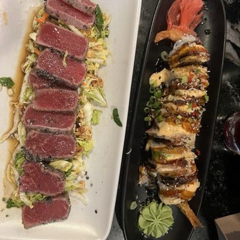Fresko - Seared Sesame Tuna & The Flaming Dragon Roll - New American Near Me - Des Moines, Iowa