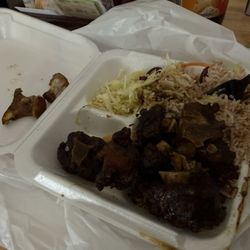 Jeff's Jamaican Cuisine - Oxtail with rice and beans
