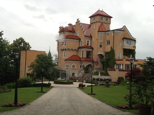 Hotel Schloss Mönchstein by null