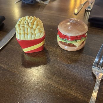 Angus Burgers & Shakes - Burgers Near Me - Kearney, Nebraska Angus Burgers & Shakes - Burgers Near Me - Kearney, Nebraska