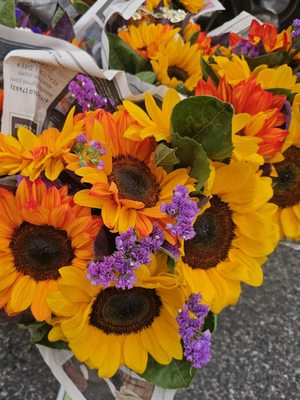 Studio City Farmers Market by null