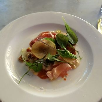 Biff's Bistro - Summerlicious menu 2017: appetizer, poached salmon on cream peaches and corn sauce - French Near Me - Toronto, Ontario