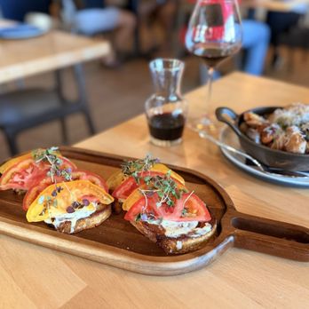 George & Gather - Heirloom Tomato Toast + Side of Crispy Potatoes - American Near Me - Chandler, Arizona