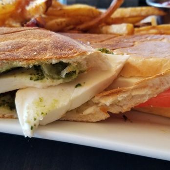 Phyre Brewery & Tavern - Tomato mozzarella sandwich - Speakeasies Near Me - St. Cloud, Florida
