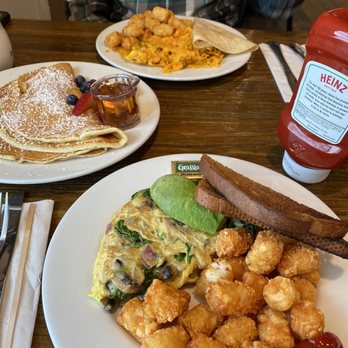 Brekkies - Chorizo egg plate, danish pancake short stack, veggie omelette. - Breakfast & Brunch Near Me - Solvang, California