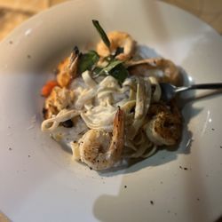 Tramonto - Pasta on fire with shrimp. Delicious
