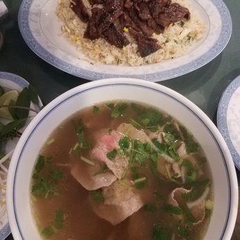 Pho Cali - Fried rice with beef & Pho with rare steak and brisket - Vietnamese Near Me - Sarasota, Florida Pho Cali - Fried rice with beef & Pho with rare steak and brisket - Vietnamese Near Me - Sarasota, Florida