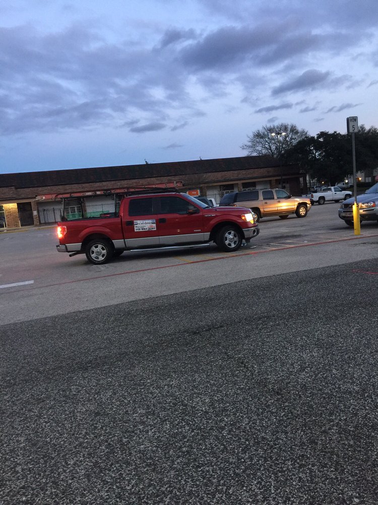 Slide of Metro Roofing