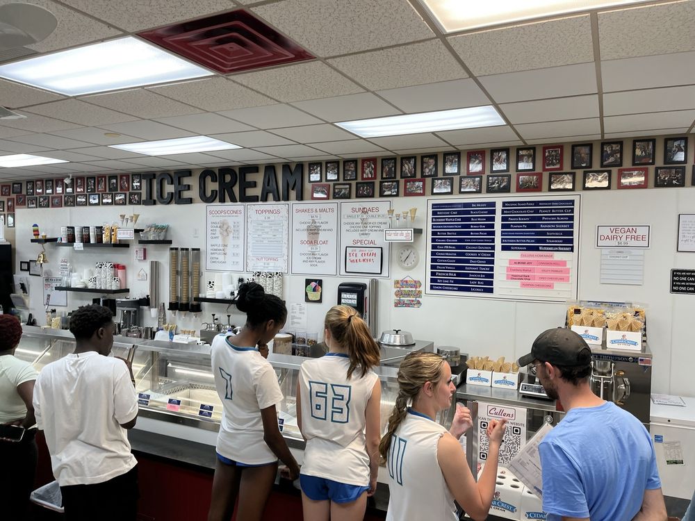 Cullens Ice Cream on the River Logo