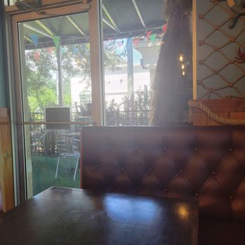 Captain Jack's Crab House - Inside - Seafood Near Me - Apopka, Florida