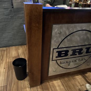 BRU Burger Bar - Lexington - Front desk - Burgers Near Me - Lexington, Kentucky