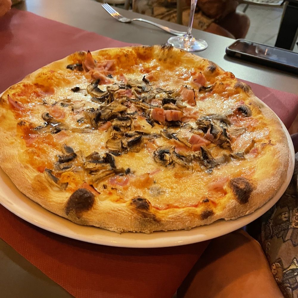 Francesco - Pizza Near Me - Villafranca, NA Francesco - Pizza Near Me - Villafranca, NA