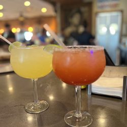 El Agave - Regular jumbo margarita & top shelf raspberry jumbo margarita
